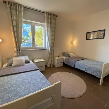 Adria Apartmani Karlobag Exterior photo